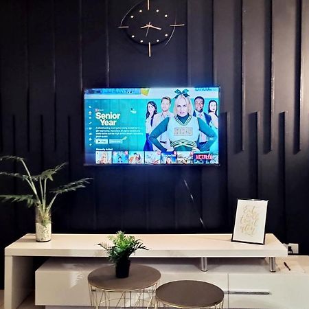 Resort Living Condominium Unit In Metro Manila Ngoại thất bức ảnh